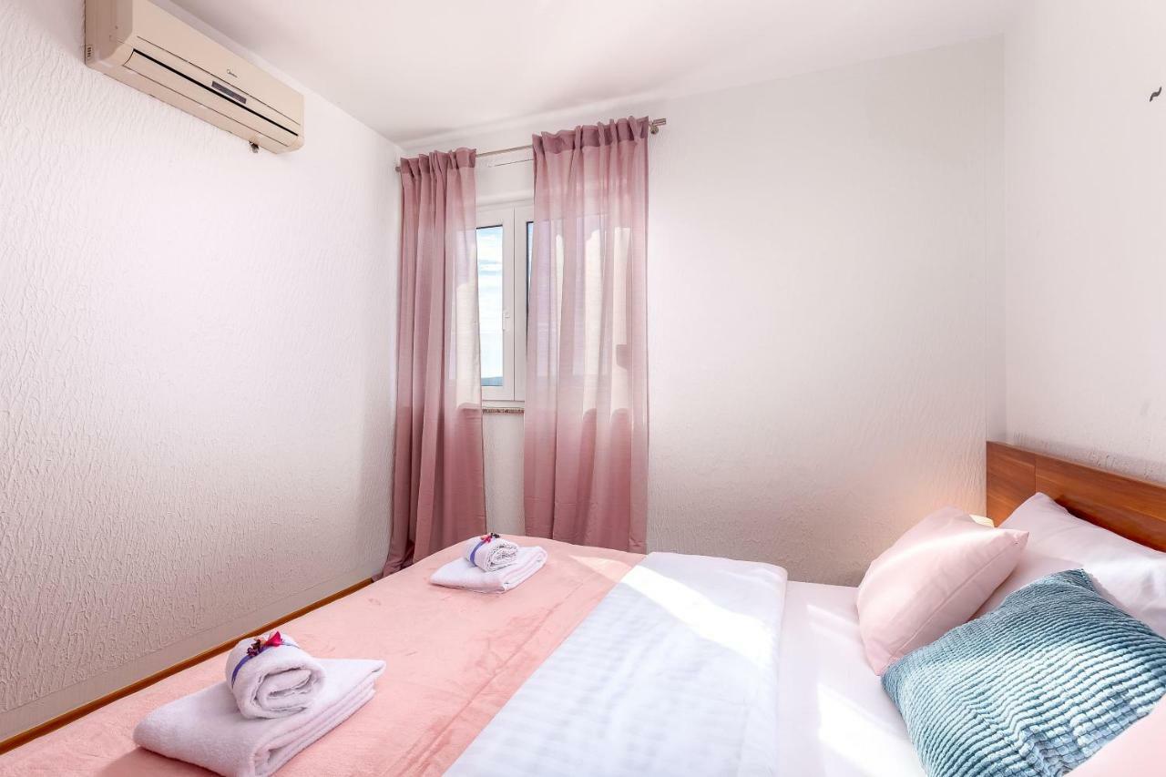 Apartments Villa Maria Crikvenica Buitenkant foto