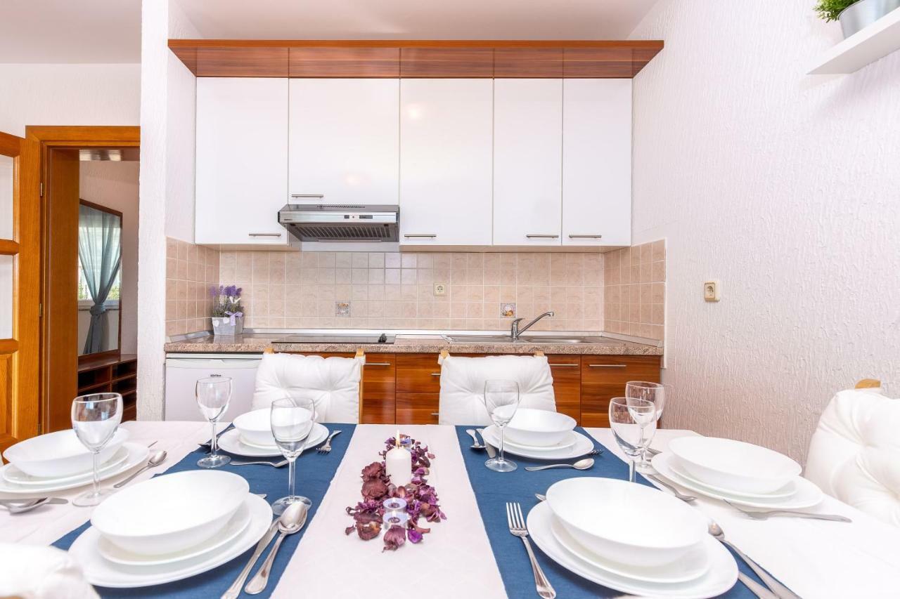 Apartments Villa Maria Crikvenica Buitenkant foto