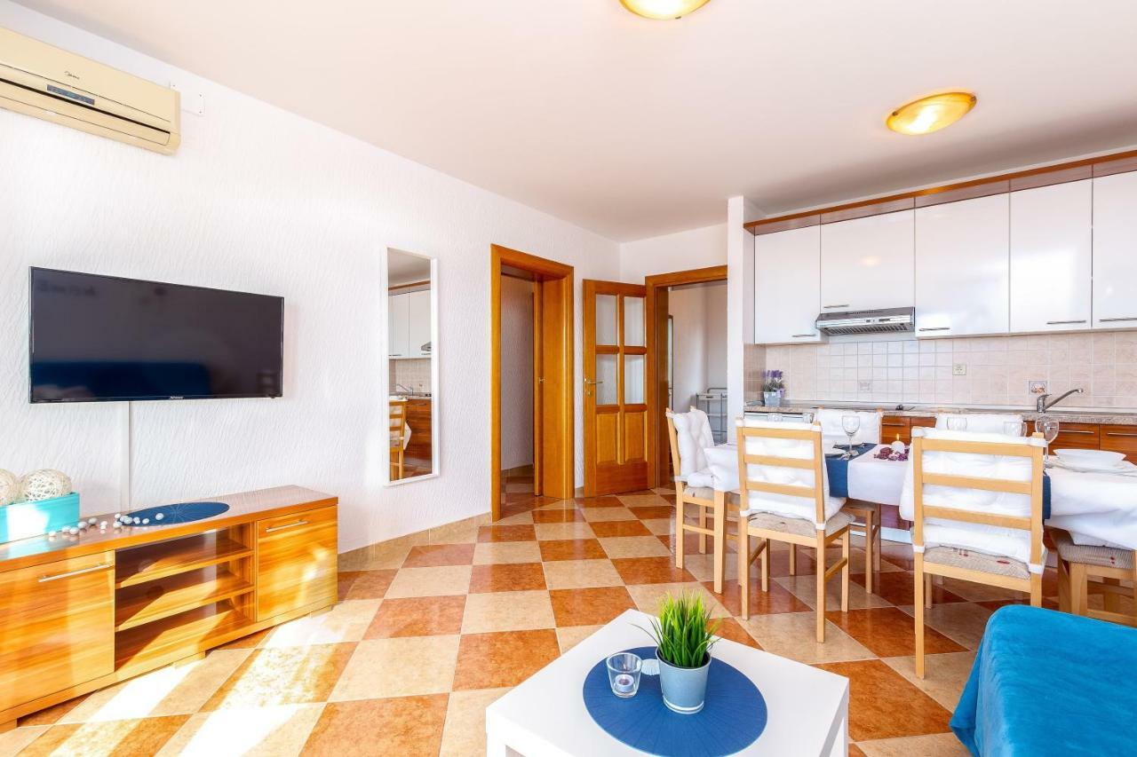 Apartments Villa Maria Crikvenica Buitenkant foto