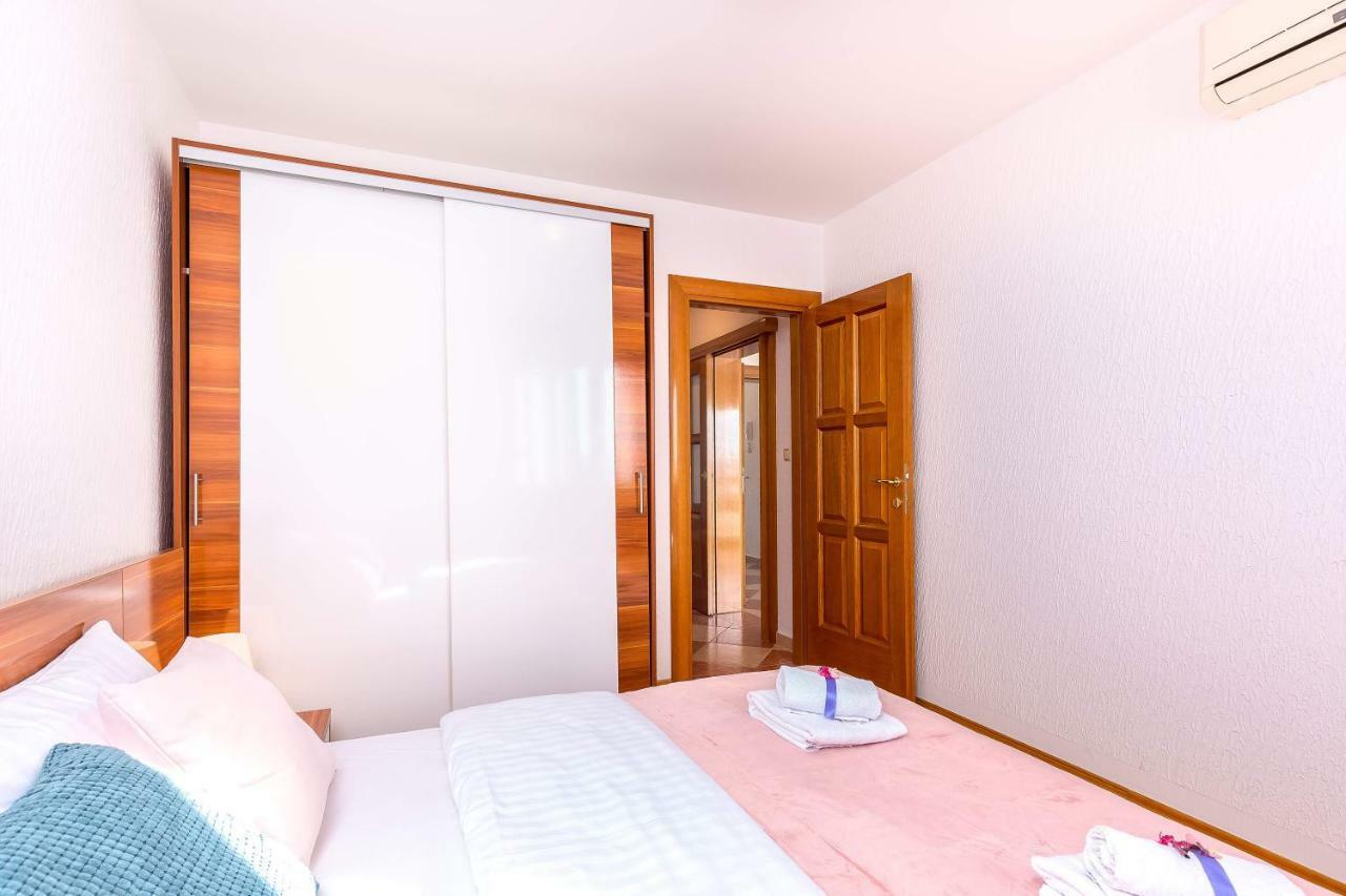 Apartments Villa Maria Crikvenica Buitenkant foto