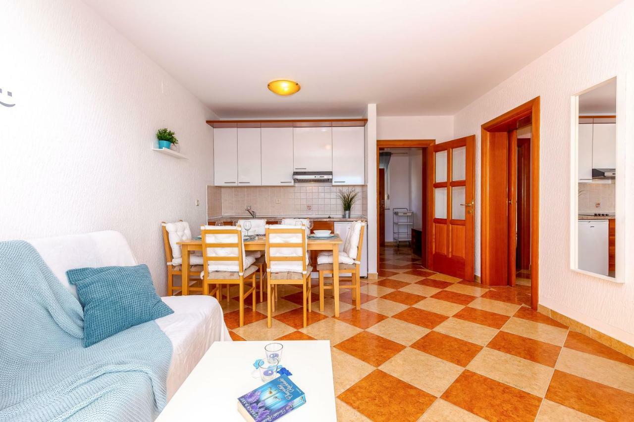 Apartments Villa Maria Crikvenica Buitenkant foto