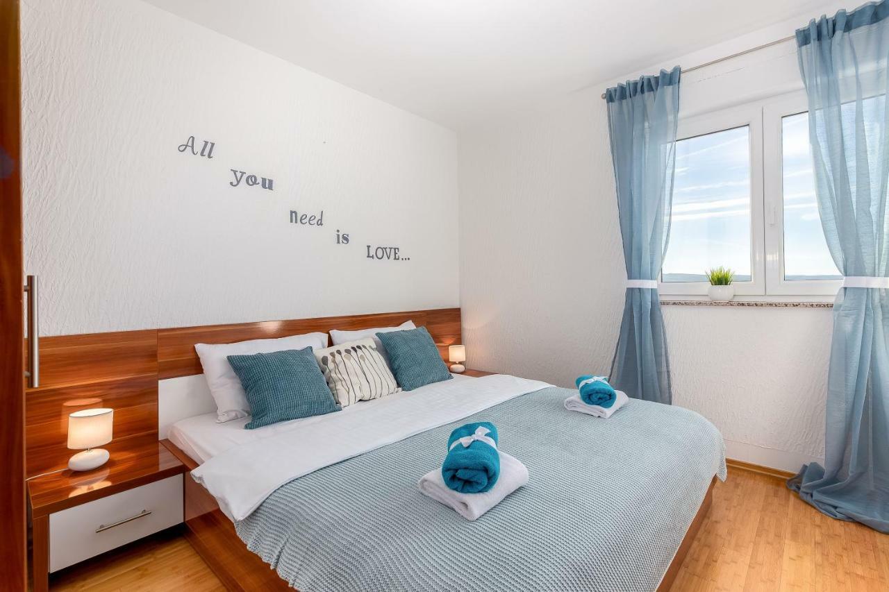 Apartments Villa Maria Crikvenica Buitenkant foto