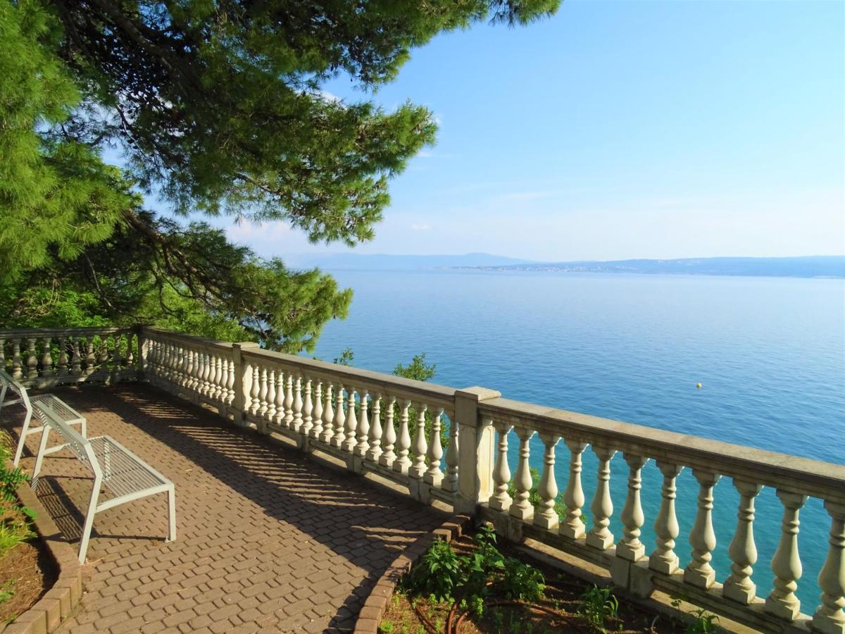 Apartments Villa Maria Crikvenica Buitenkant foto